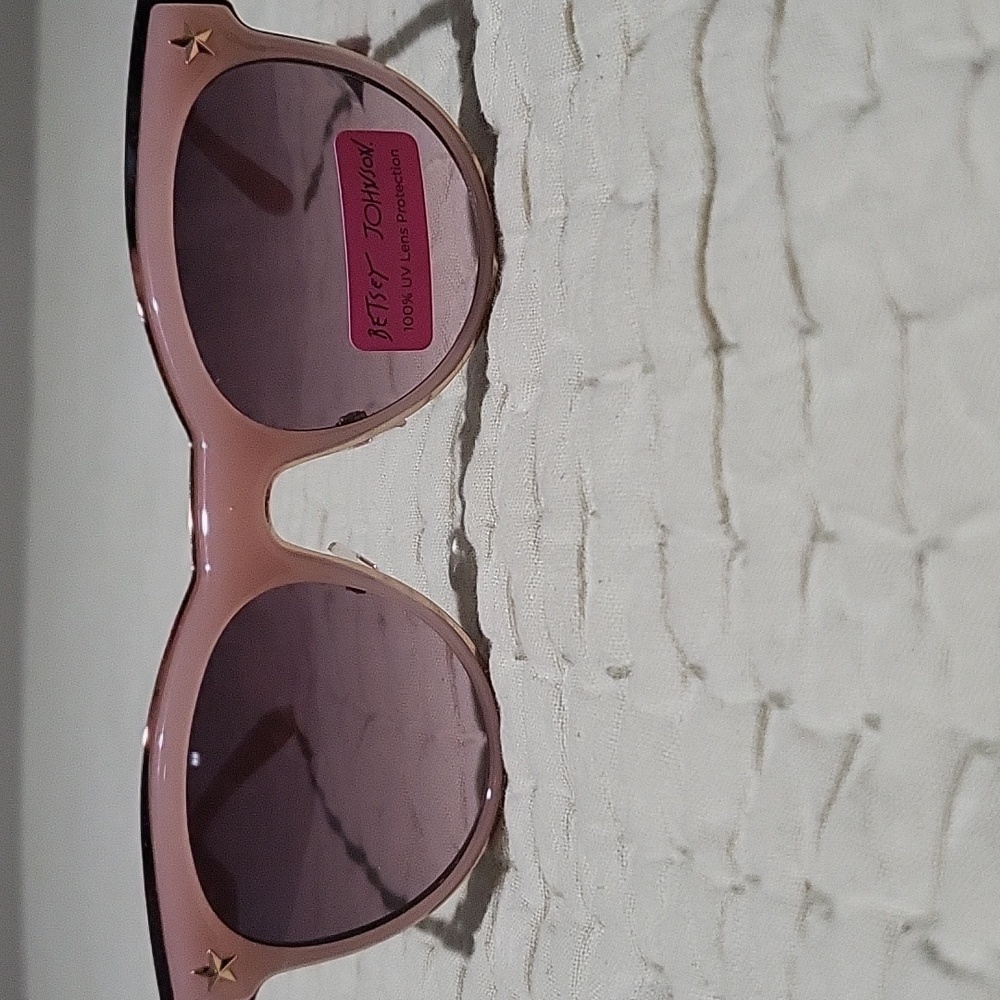Nwt Betsey‎ Johnson Pink Sunglasses